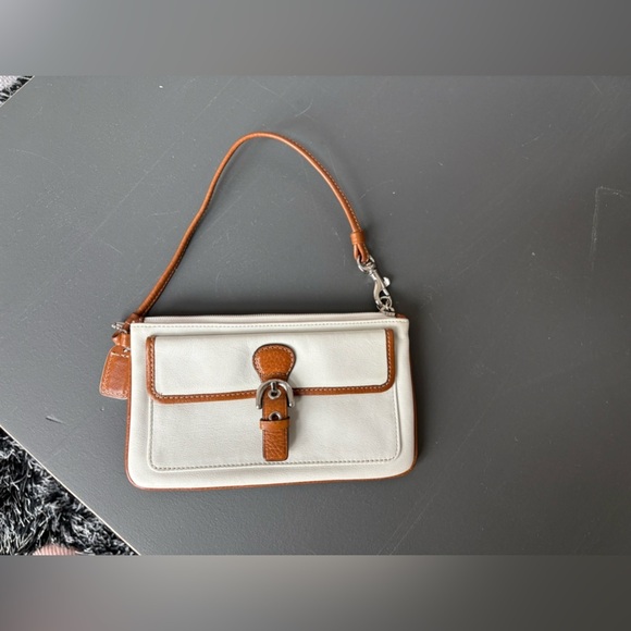 Coach Wristlet - Picture 1 of 7